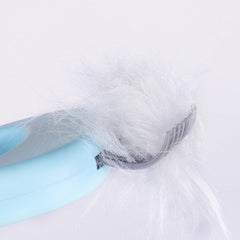 Special hair removal comb for cats to comb cat hair to remove floating hair. It does not stick to the hair and does not shed.