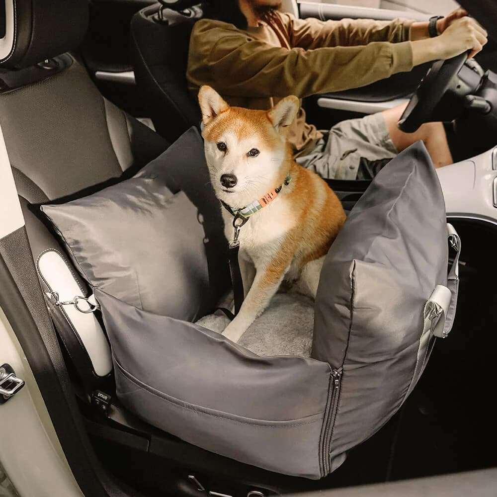 Pet car seat beds are waterproof and easy to clean