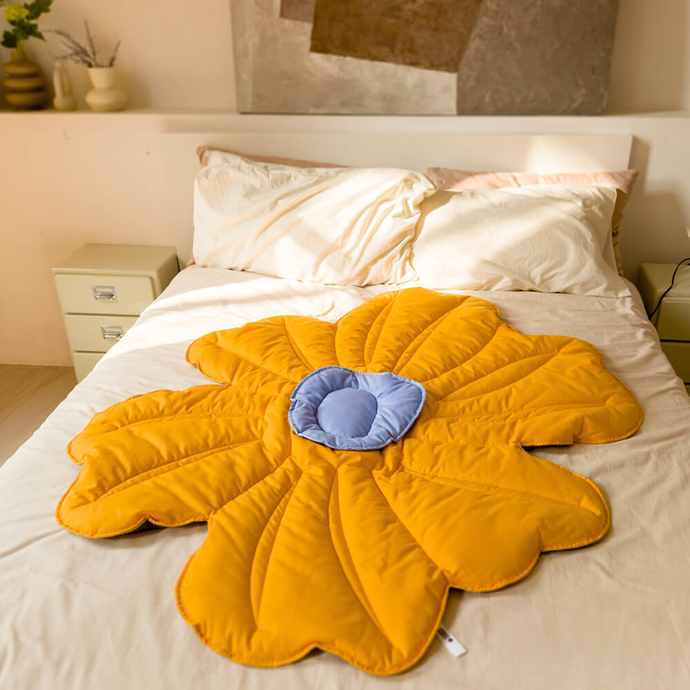 AyipetsStore_SuperLargeFlowerShapeHumanMatDogBlanket7