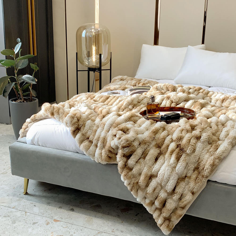 AyipetsStore_SuperSoftFauxFurVelvetPetThrowBlanketB7_cc95915a-79cc-4ad1-82ee-ea3e12f52267